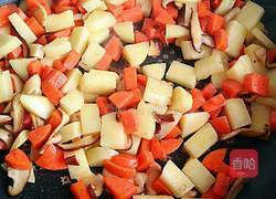 腊味杂蔬焖饭的做法图解7