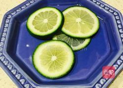 迷迭香酱汁三文鱼的做法图解3