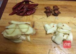 小土豆烧排骨的做法图解1