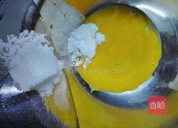 电饭煲蛋糕的做法图解4