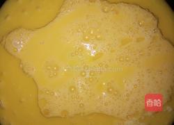 黑木耳韭菜鸡蛋蒸包子的做法图解3