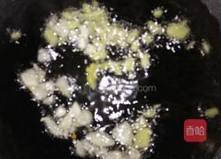 黑木耳韭菜鸡蛋蒸包子的做法图解5