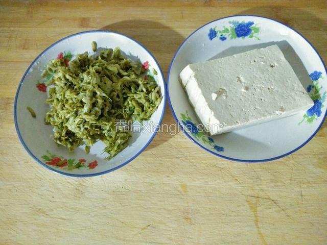 准备一块豆腐！槐花提前解冻！