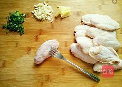 酱烧鸡翅的做法图解2