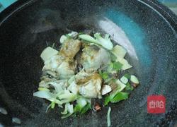 鳕鱼炖豆腐的做法图解2