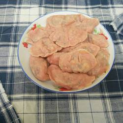纯天然粉红色饺子的做法[图]