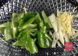 红烧青椒肥肠的做法图解8