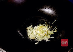 红烧青椒肥肠的做法图解9