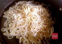 蒜香火腿意大利面的做法图解3