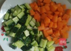 核桃鸡丁的做法图解5