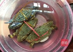 水煮螃蟹的做法图解1