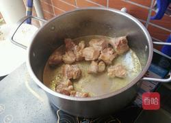 白菜土豆炖排骨的做法图解5