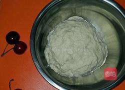 制作披萨饼皮的做法图解2