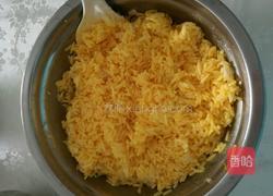 蛋黄爱上炒米饭的做法图解4