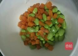 蛋黄爱上炒米饭的做法图解5