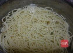 海鲜意大利面的做法图解1