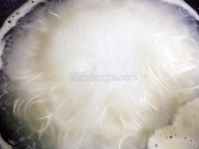 接着放入宝宝面。