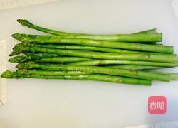 清炒芦笋虾仁的做法图解1