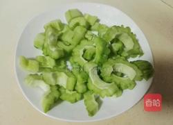 苦瓜排骨黄瓜汤的做法图解3
