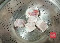 苦瓜排骨黄瓜汤的做法图解4