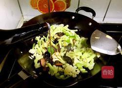 干煸腊味菜花的做法图解9
