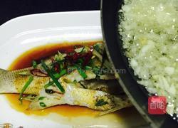 蒜香鲈鱼的做法图解7