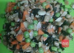 香菇木耳鸡肉荷叶蒸饭的做法图解1