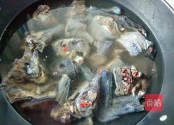 当归春笋乌鸡汤的做法图解1