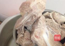 苦瓜猪骨黄豆汤的做法图解3