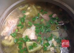 苦瓜猪骨黄豆汤的做法图解6