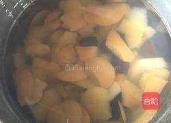 苹果红枣梨汤的做法图解4