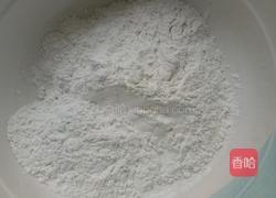 香酥小麻团的做法图解1