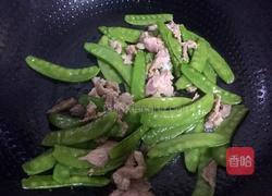 荷兰豆炒肉的做法图解7