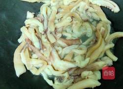 鱿鱼炒洋葱的做法图解3