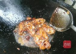 香菇焖鸡翅的做法图解11