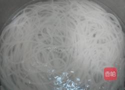 凉拌米粉的做法图解3