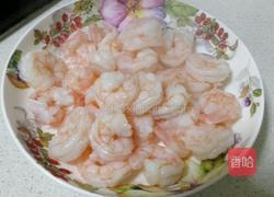 海参胡萝卜炒虾仁的做法图解3