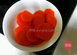 海参胡萝卜炒虾仁的做法图解4