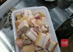 苏氏小土豆红烧肉的做法图解1