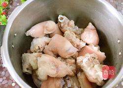 海带炖猪蹄的做法图解3