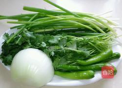 拌老虎菜的做法图解1