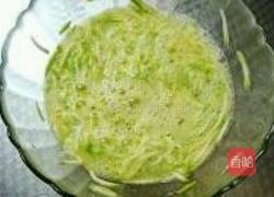 西葫芦鸡蛋饼的做法图解3