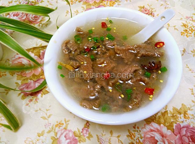 出锅，滴两滴麻油。