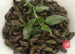 九层塔炒海瓜子的做法图解1