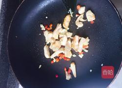 蒜苔炒鸡胸肉的做法图解5
