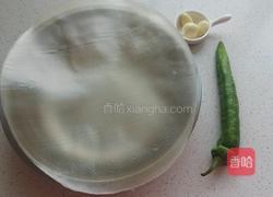 黄瓜拌粉皮的做法图解1