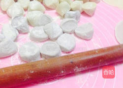 双色香芹水饺的做法图解3
