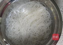 炒米线的做法图解2