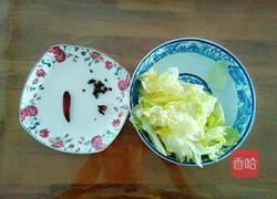 炝炒包菜的做法图解1