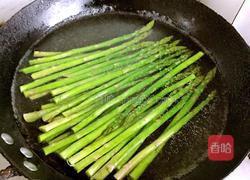 芦笋炒虾仁的做法图解7